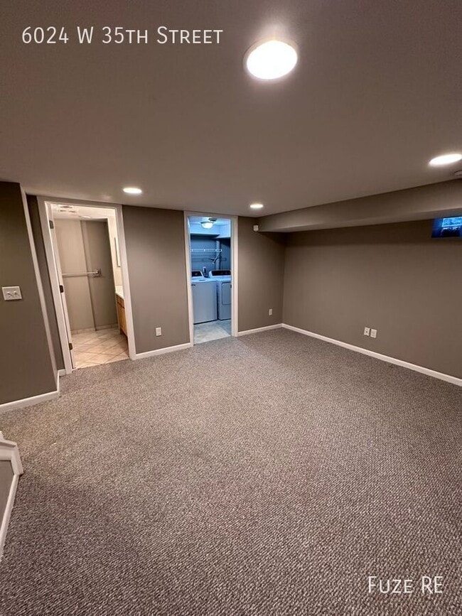 Building Photo - 6024 W 35th St