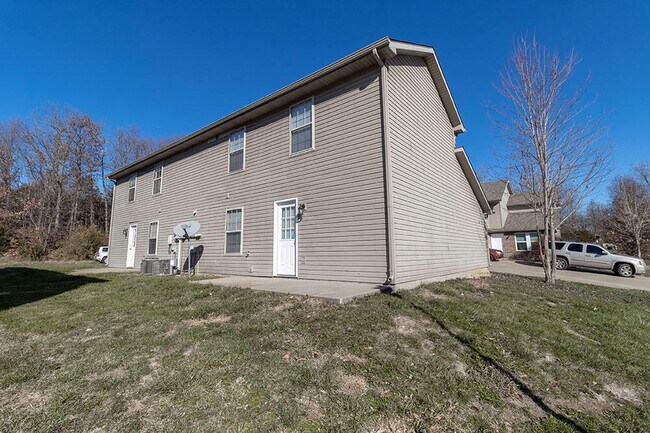 Building Photo - 1525 Bodie Dr