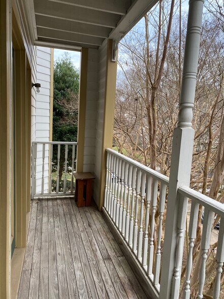 Building Photo - 1511 Creekwood Ct