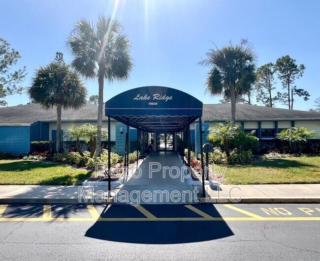 Building Photo - 5005 Lindsay Ct