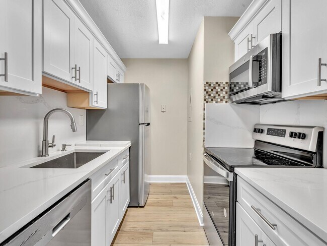 Building Photo - 1163 Lake Terry Dr