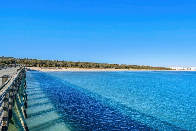 Building Photo - 215 Double Eagle Dr