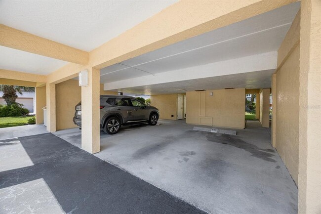 Building Photo - 1125 Pinellas Bayway S