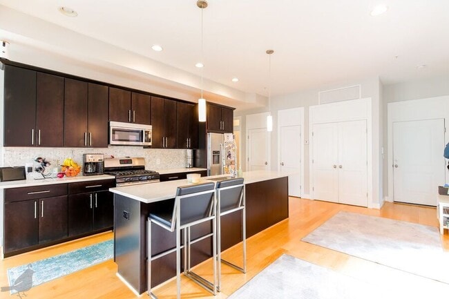 Building Photo - 3579 13th St NW