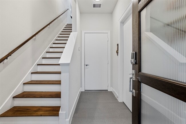 Building Photo - 317 Eado Park Cir