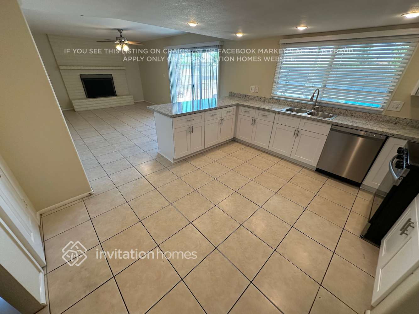 Building Photo - 1823 E Watson Dr