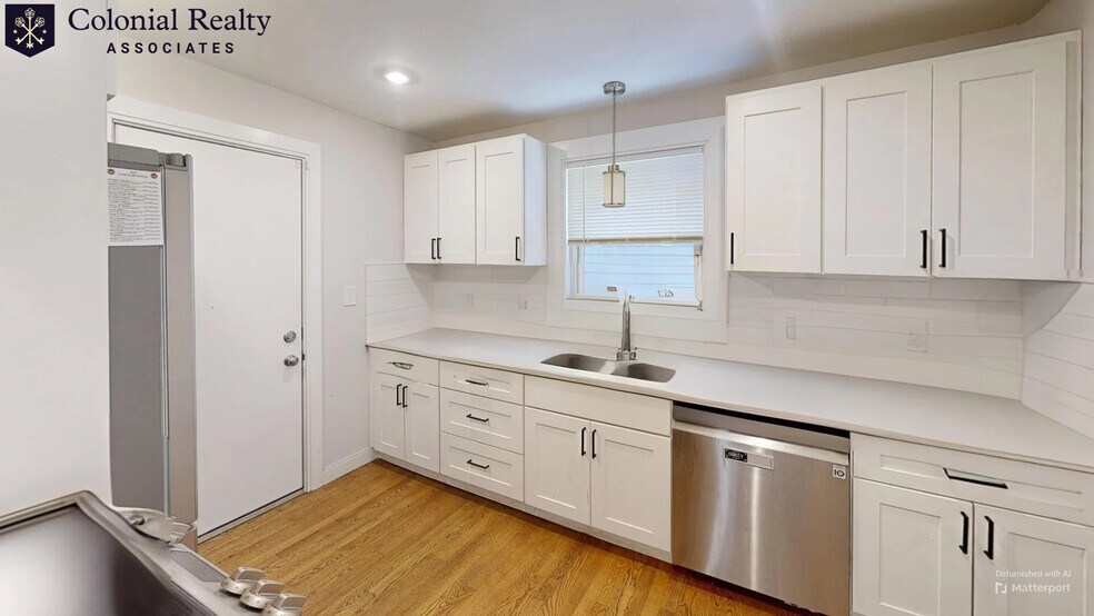 Building Photo - 29 Greycliff Rd