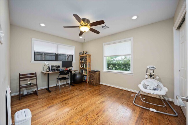 Building Photo - 5326 De Milo Dr