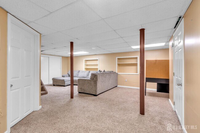 Building Photo - 253 Fairmount Ave