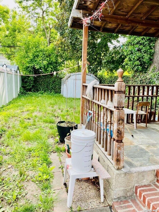 Building Photo - 67-04 215th St