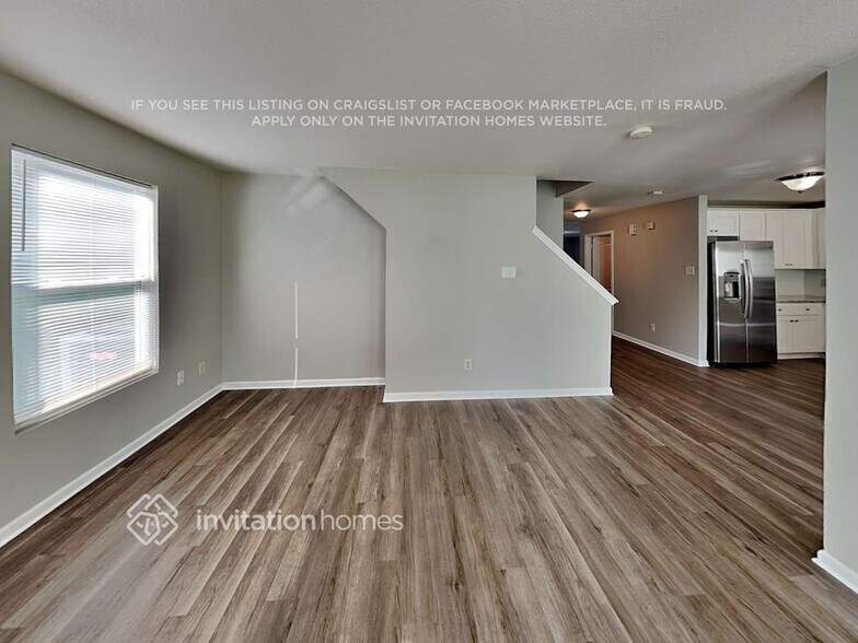 Building Photo - 952 Littleton Dr
