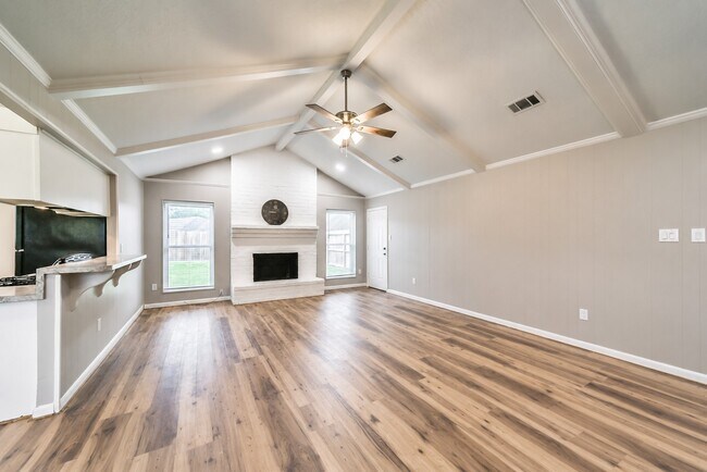 Building Photo - 24615 Shellbrook Dr