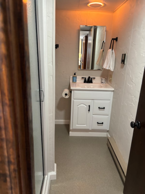 Building Photo - 56 Captain Thomas Rd