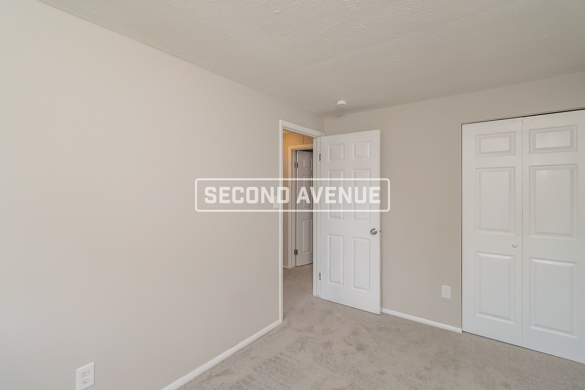 Building Photo - 564 Carnival Dr