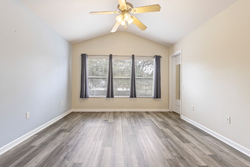 Building Photo - 8324 72nd Ln E