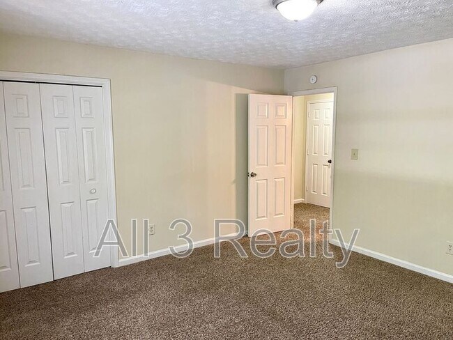 Building Photo - 310 S Jeff Davis Dr