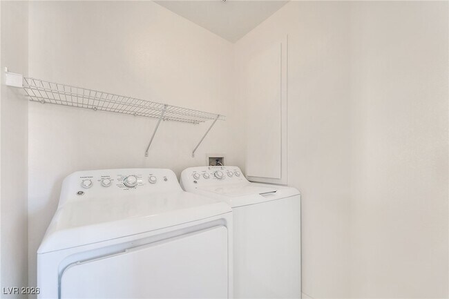 Building Photo - 10226 Wolf Pack Ln