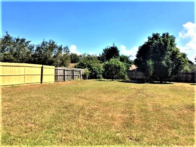 Building Photo - 11732 Crescent Pines Blvd