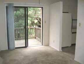 Building Photo - 2 Bedrooms / 1.5 Bathrooms ~ Crossroads Area ~