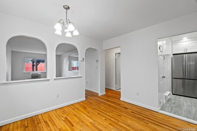 Building Photo - 155-09 Locke Ave