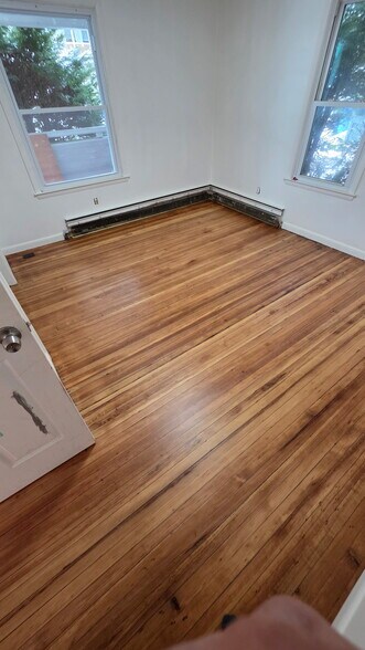 Bedroom - 19 Woodland St