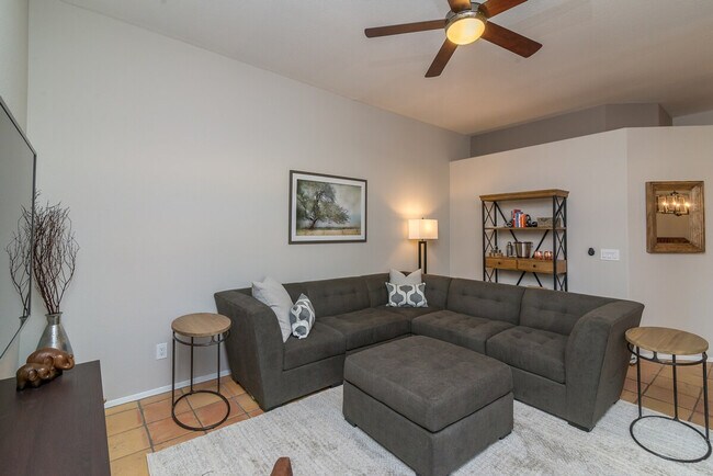 Building Photo - 9315 E Aster Dr