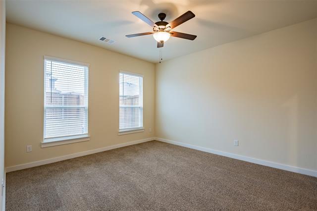 Building Photo - 709 Blackland dr