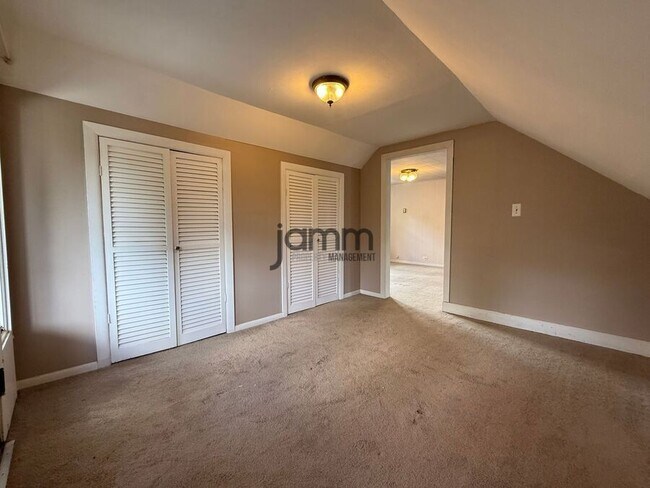 Building Photo - 1330 Cranford-Unit #3