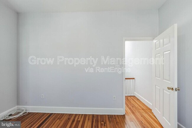 Building Photo - 2509 E Oakdale St