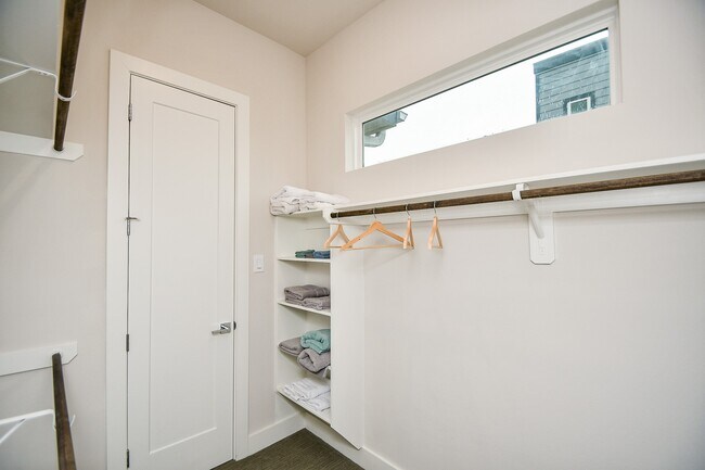 Building Photo - 5811 Fairdale Ln