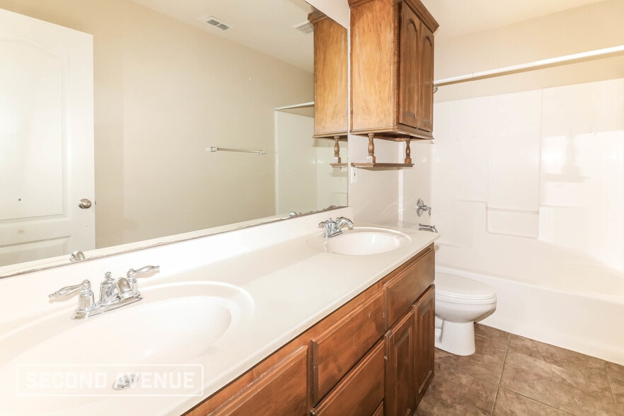 Building Photo - 6638 Cousteau Ln