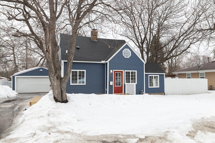 Building Photo - 8835 Nicollet Ave S