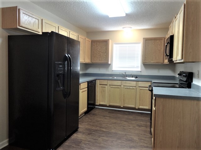 Building Photo - 11062 Gullwing Ct