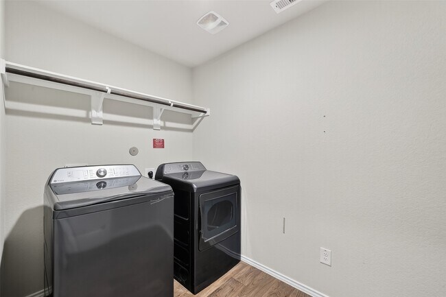 Building Photo - 20926 Belmont Village Wy