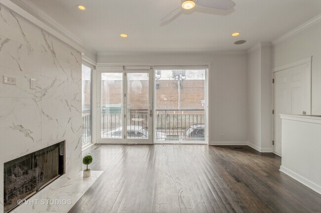 Building Photo - 1644 W Blackhawk St