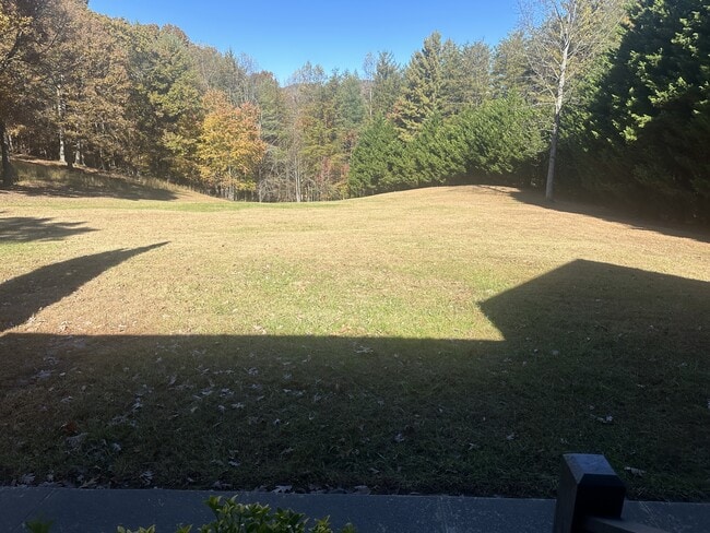 Building Photo - 164 Sager Ln