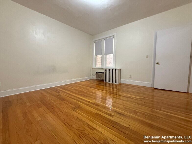 Building Photo - 93 Lancaster Ter