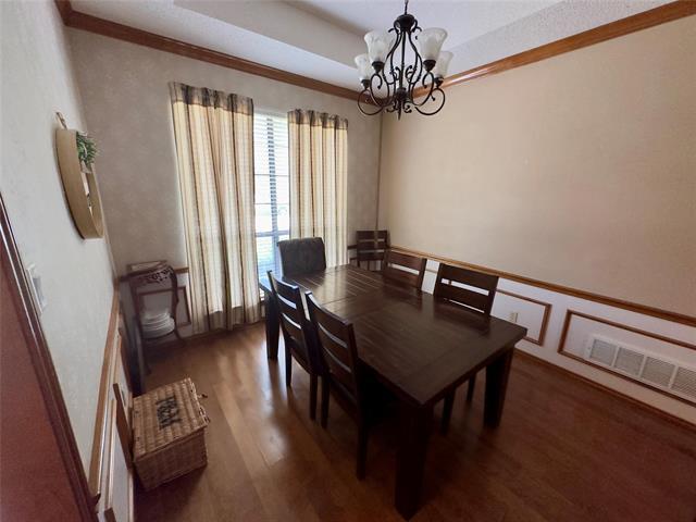 Building Photo - 2128 Aspenwood Dr N