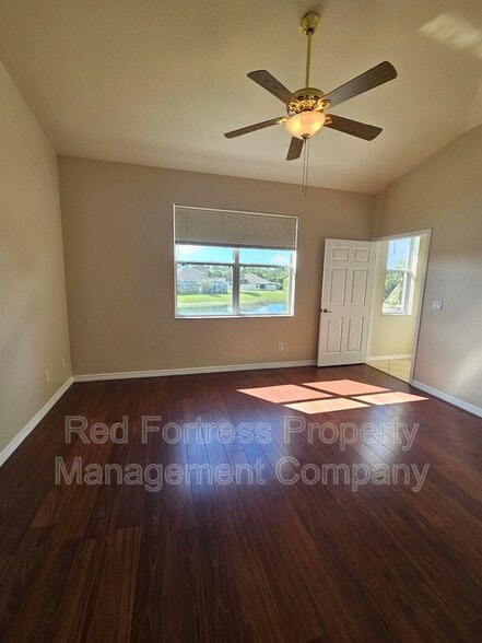 Building Photo - 4202 Liron Ave