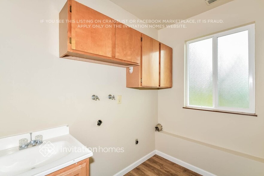 Building Photo - 11834 SE 263rd Ct