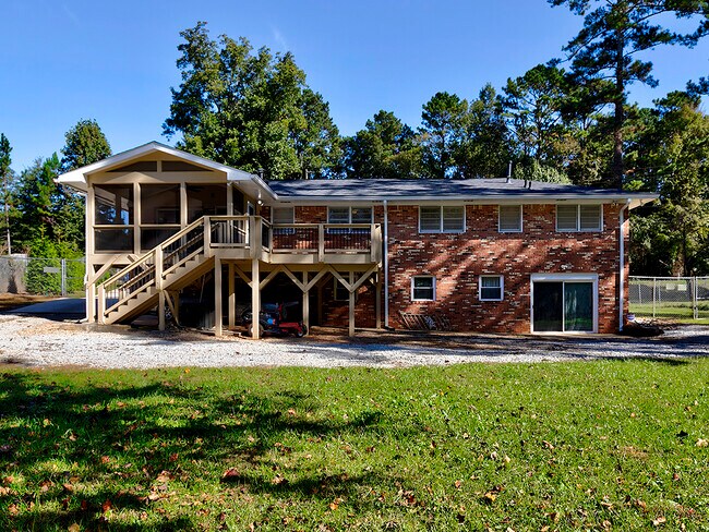 Primary Photo - 2490 Clay Rd