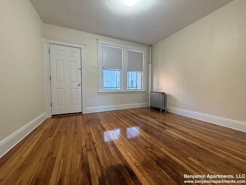 Building Photo - 1626 Commonwealth Ave