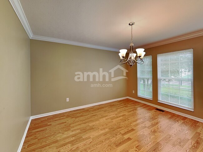 Building Photo - 6607 Thistle Grove