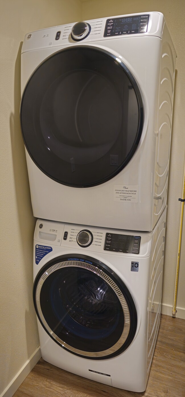 Building Photo - 275 Ipswich St