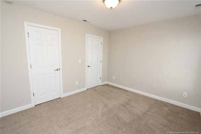 Building Photo - 5233 Stone Station Dr