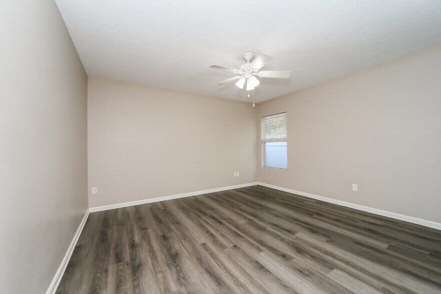 Building Photo - 100 Corral Cir