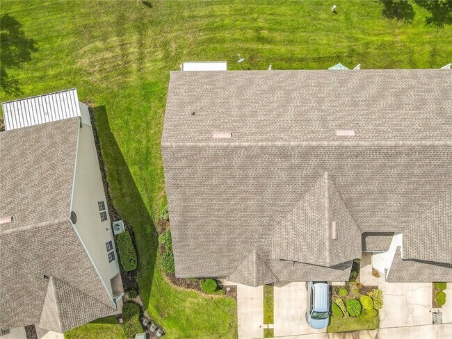 Building Photo - 2051 Winterset Dr