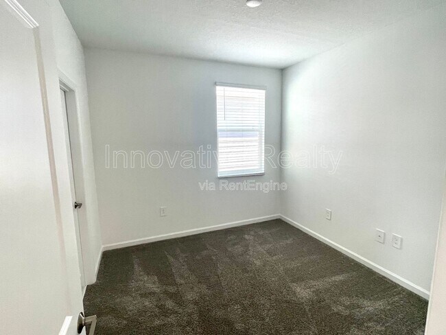 Building Photo - 2489 Relaxing Ln