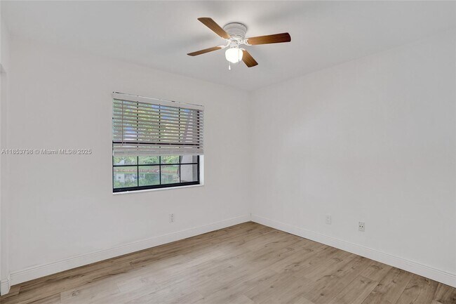 Building Photo - 3633 NW 94th Ave