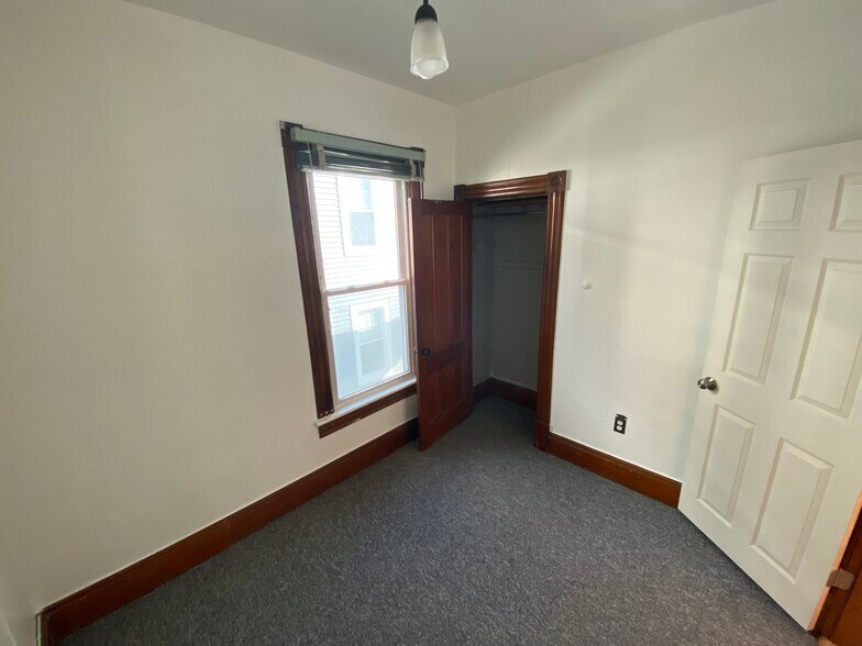 Building Photo - 61 Collins Ave